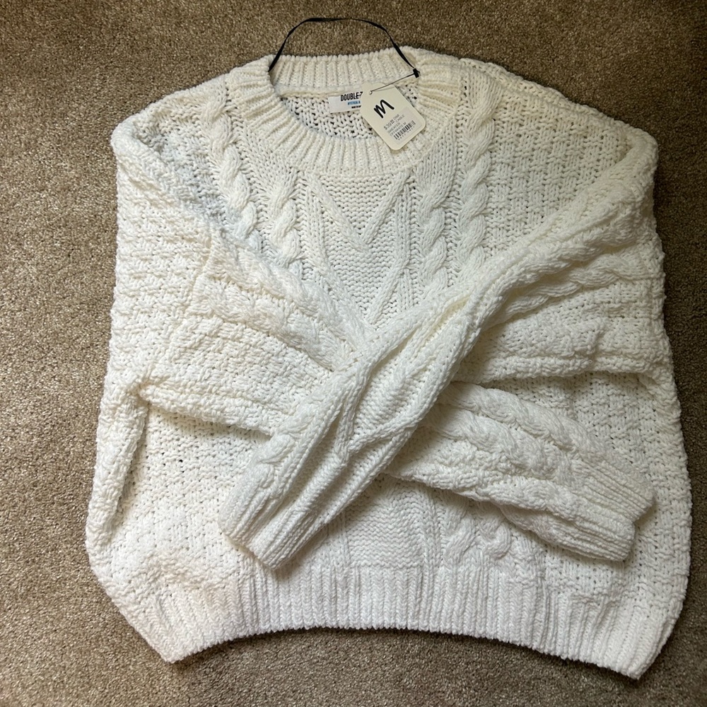 Double zero medium off white cable sweater